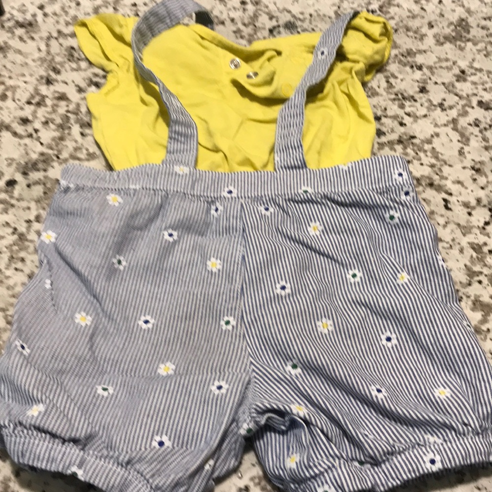 Babies clothes - Picture 2 of 5